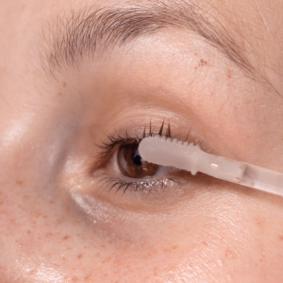 Sérum revitalisant pour les cils et sourcils